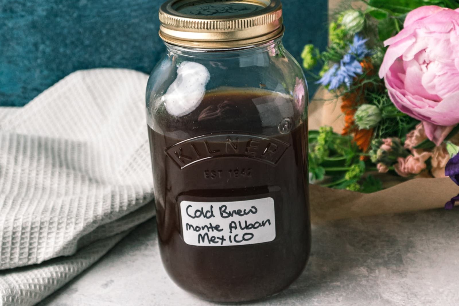 DIY Mason Jar Cold Brew
